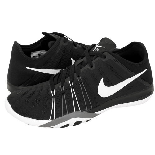 Nike Free TR 6 athletic shoes